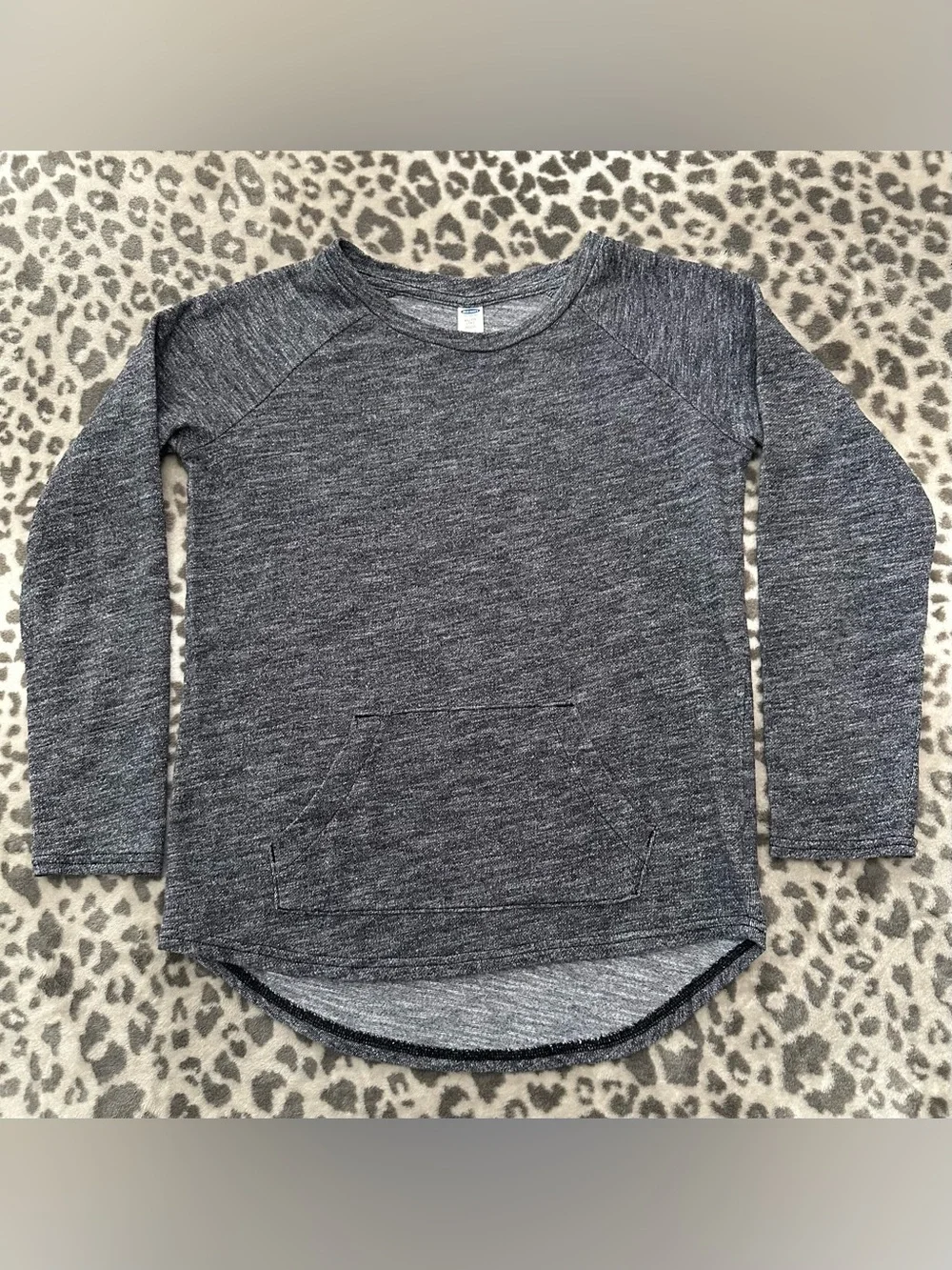 Old Navy WOW Kangaroo Long Sleeve Sweatshirt in Black Size XL 14 Girls